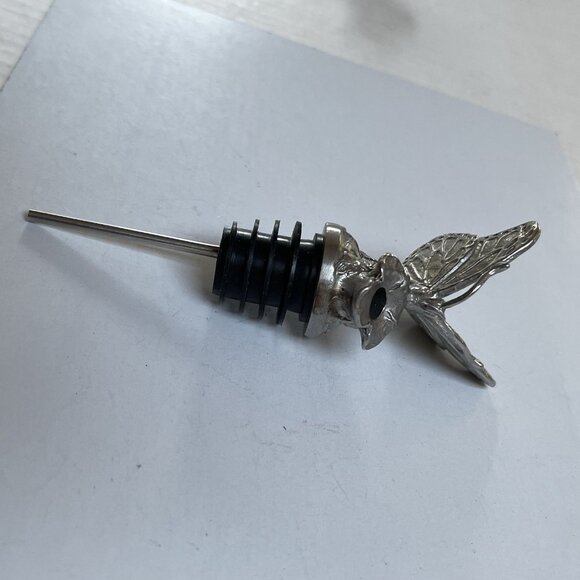 Butterfly Flower Wine Bottle Pourer Metal Gifts Liquor Bottle Spout - Picture 2 of 8